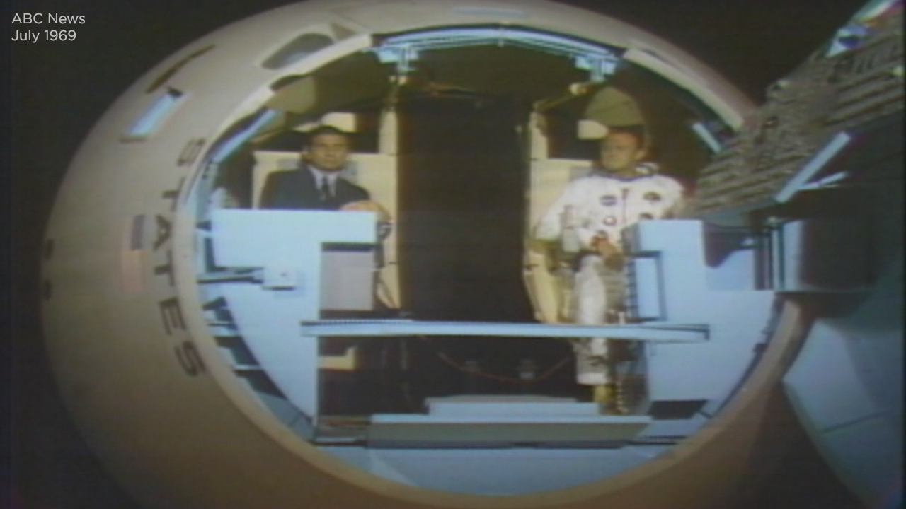 Apollo 11 Anniversary Look Inside Mock Apollo Command Module Learn How It Works 6abc Philadelphia