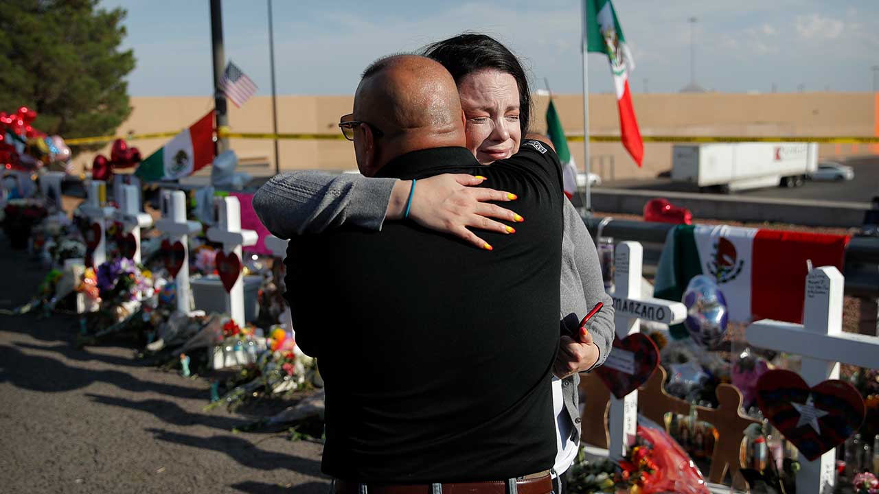 El Paso Shooting Community Mourns 22 Dead In Walmart Shooting At Cielo Vista Mall Including 8 Citizens Of Mexico Abc7 San Francisco
