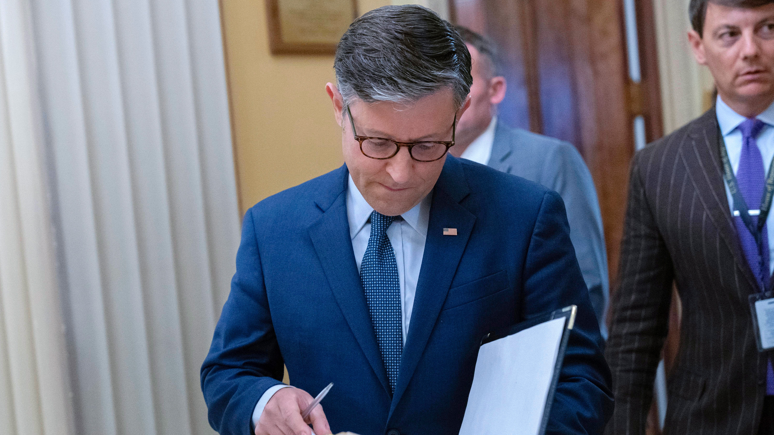 Government shutdown: House Speaker Mike Johnson pulls vote on stopgap bill for short-term government funding - ABC30 Fresno