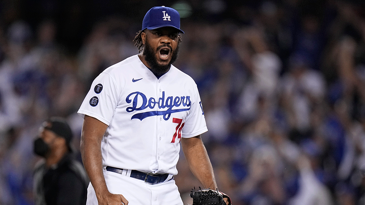 Kenley Jansen, former Dodgers closer, signs 1-year deal with the
