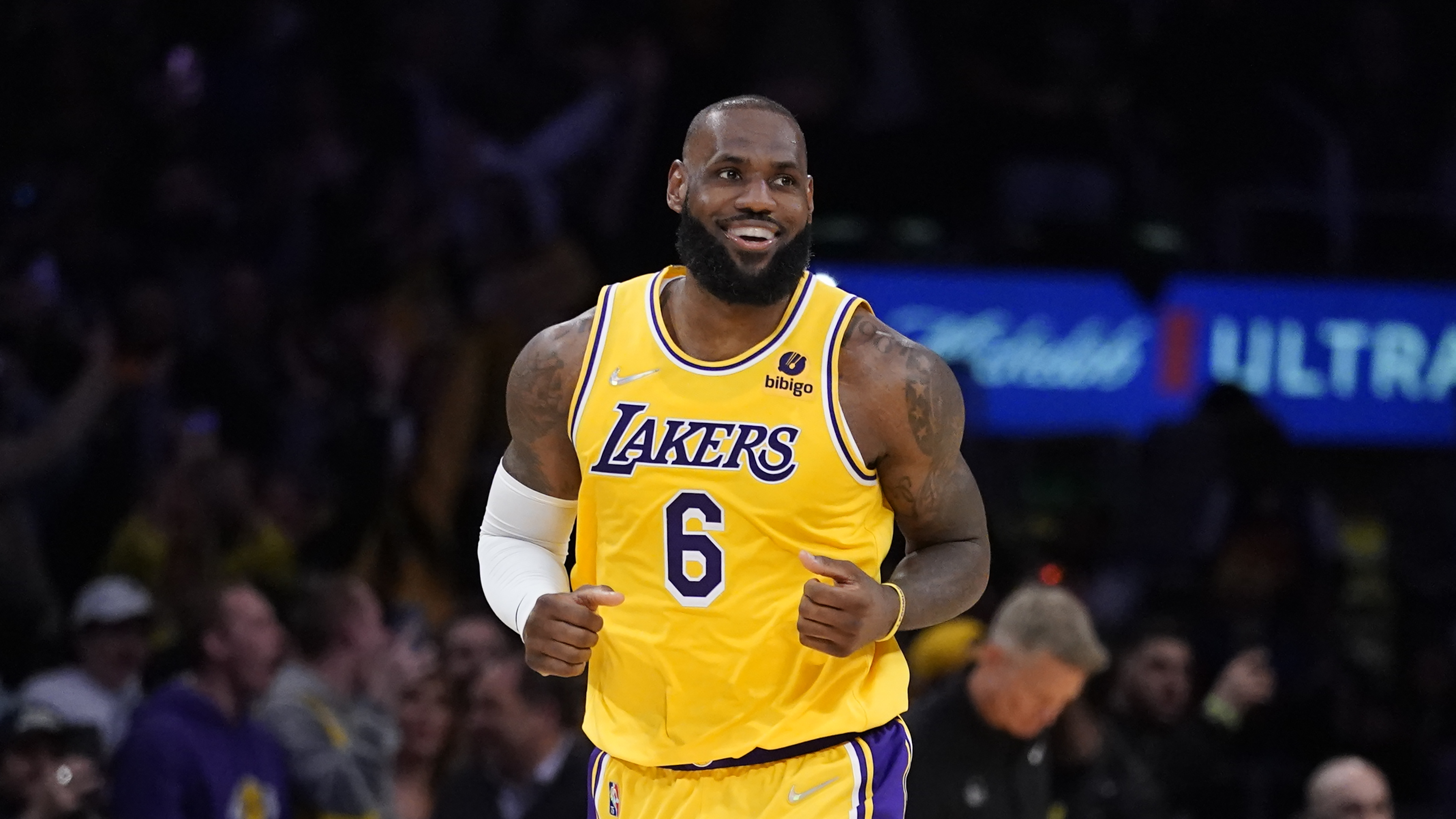 Lebron james with black and white background and lakers yellow