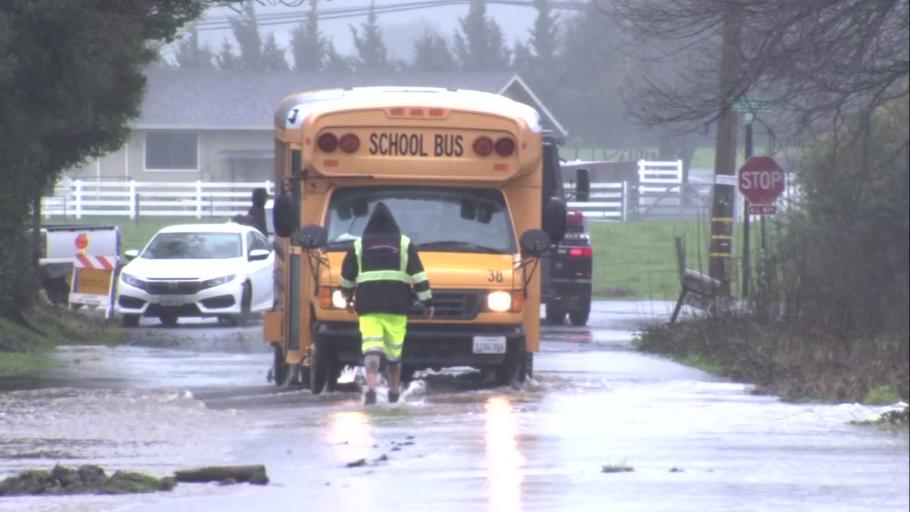 Good Samaritans help stranded school bus in Petaluma floodwaters