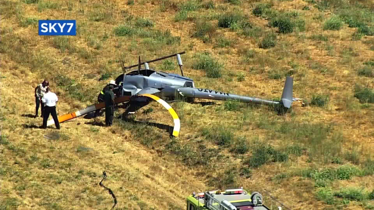 Flight Instructor Killed In Helicopter Crash At Hayward Airport Identified Student In Critical Condition Abc7 San Francisco