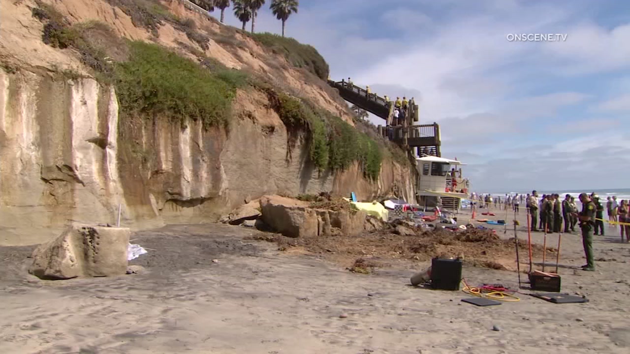 3 killed after cliff collapses on popular San Diego area beach - ABC7 San Francisco