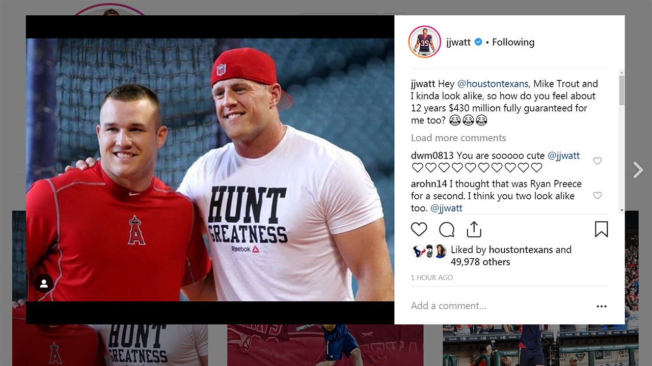 Mike Trout standing next to JJ Watt actually makes him look BIGGER by  comparison. : r/baseball