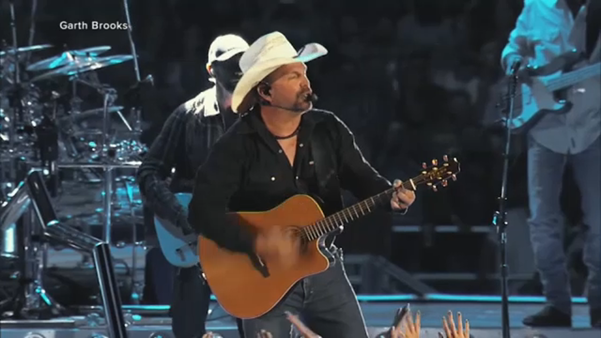 Garth Brooks reveals his abs, favorite BBQ, hilarious fitness tips, and  more ahead of his NRG Stadium show - CultureMap Houston