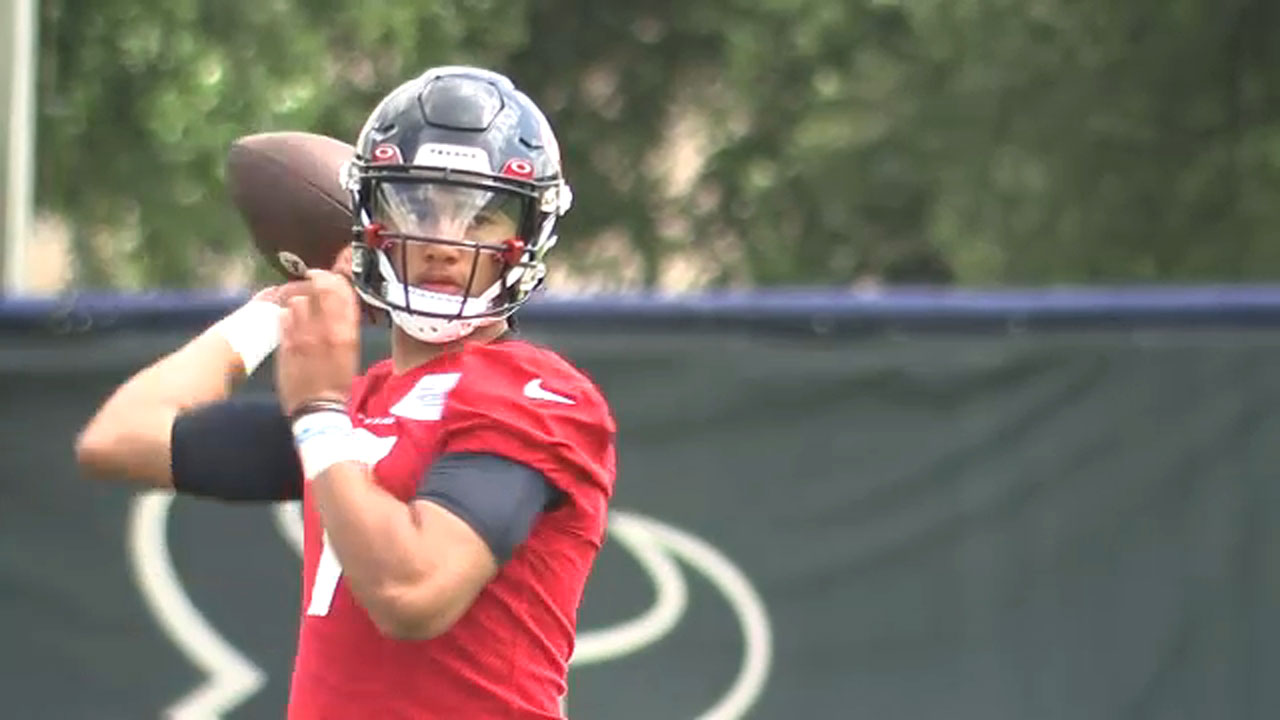 Texans enter training camp with major questions 