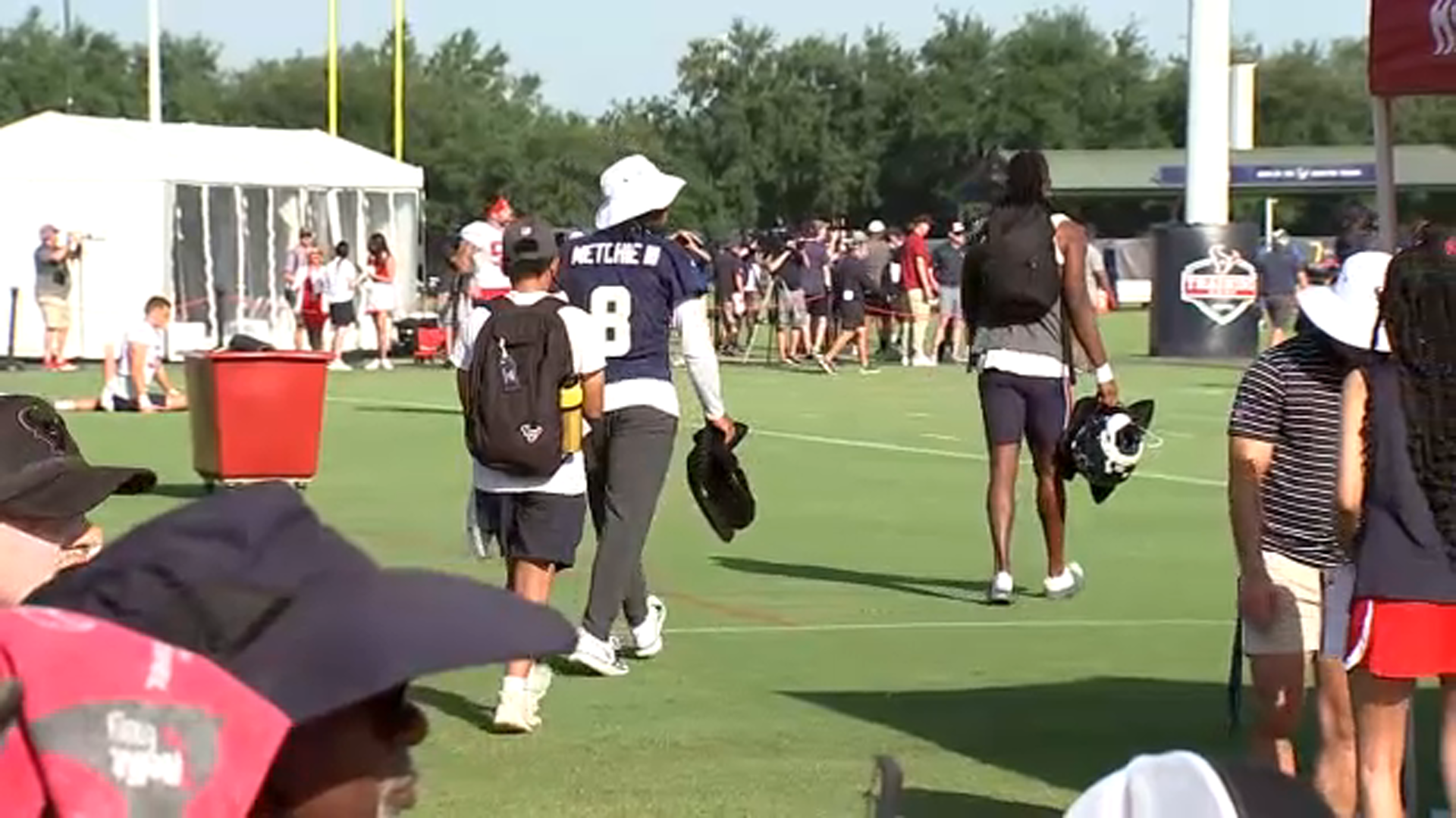 Houston Texans fans excited to see new-look team at 1st open practice at  NRG Park - ABC13 Houston