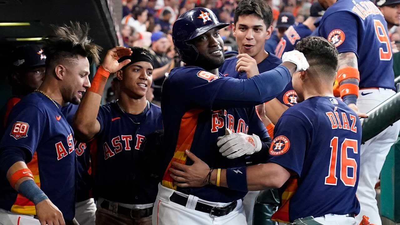 T-Mobile Park, Seattle fans await Astros-Mariners ALDS Game 3