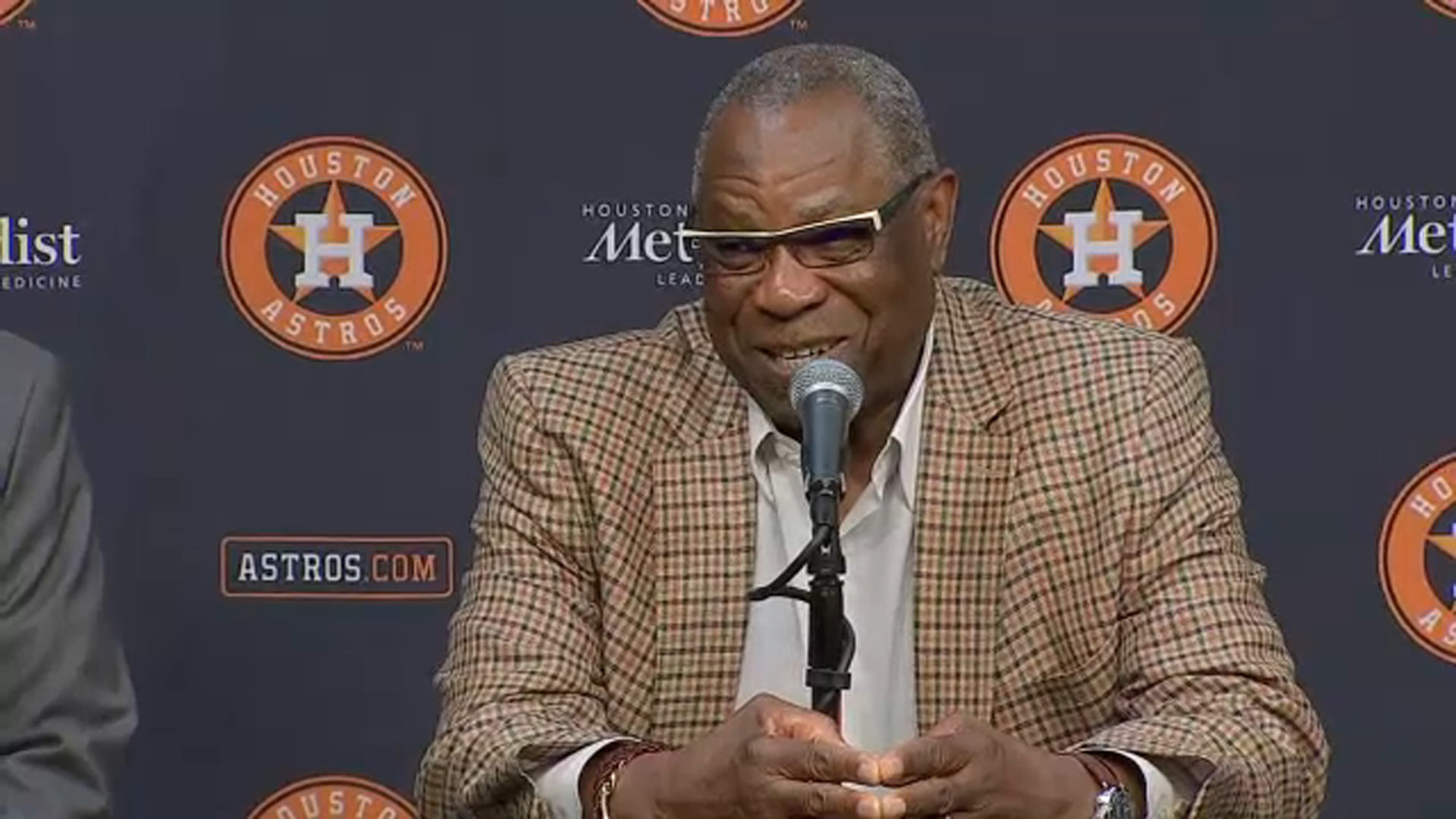 Houston Astros Dusty Baker contract extended signature 2022 T