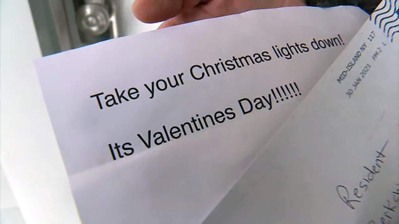 Deed Fraud Kessman Somers Ny Christmas Day 2022 Report Post-Holiday Grinch: Bethpage Residents Get Anonymous Letters To Take Down  Christmas Lights - Abc7 New York