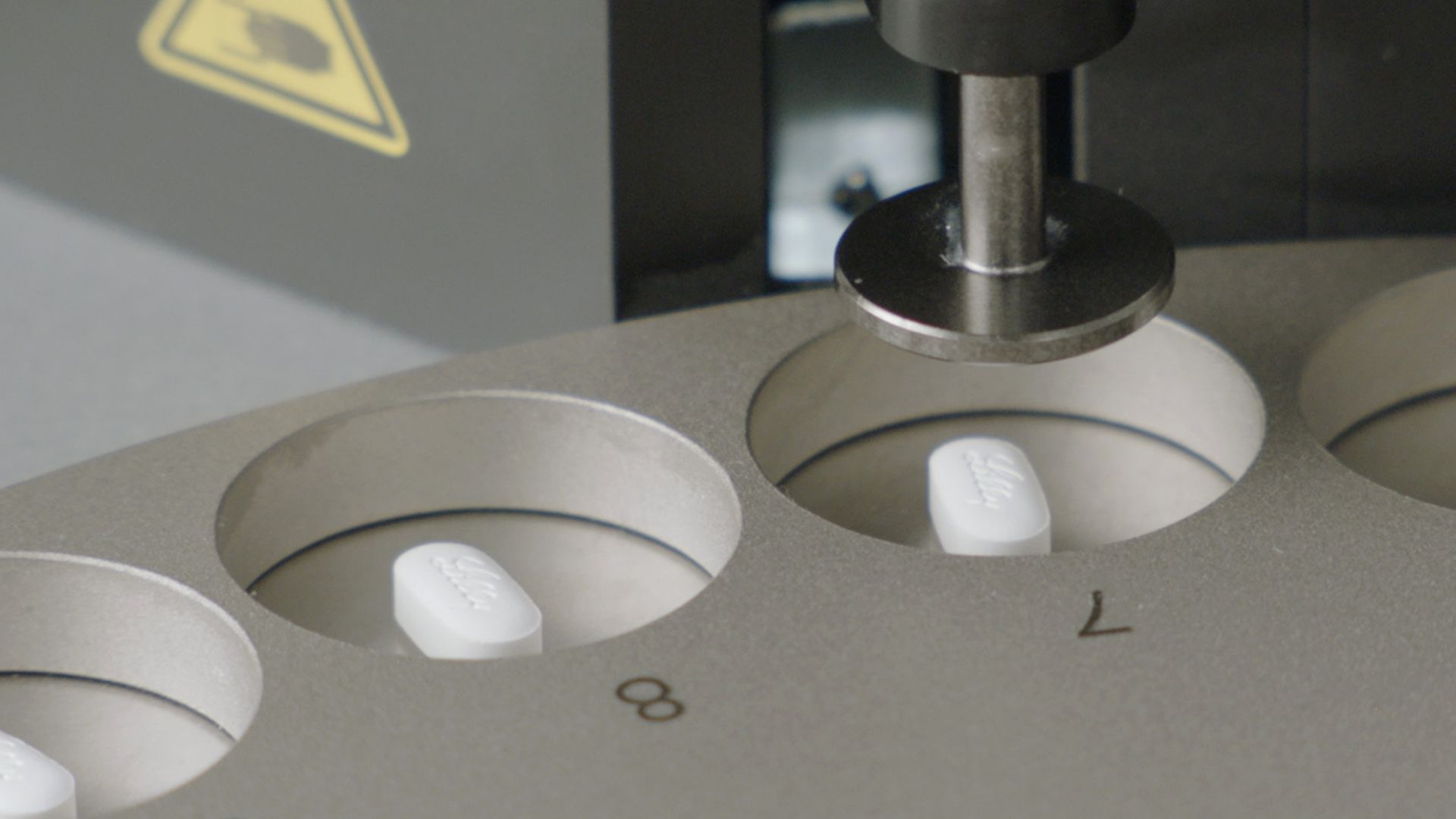 eli lilly glp 1 cost lowers self-pay prices of single-dose Zepbound vials Eli Lilly's New $299 Month-Long