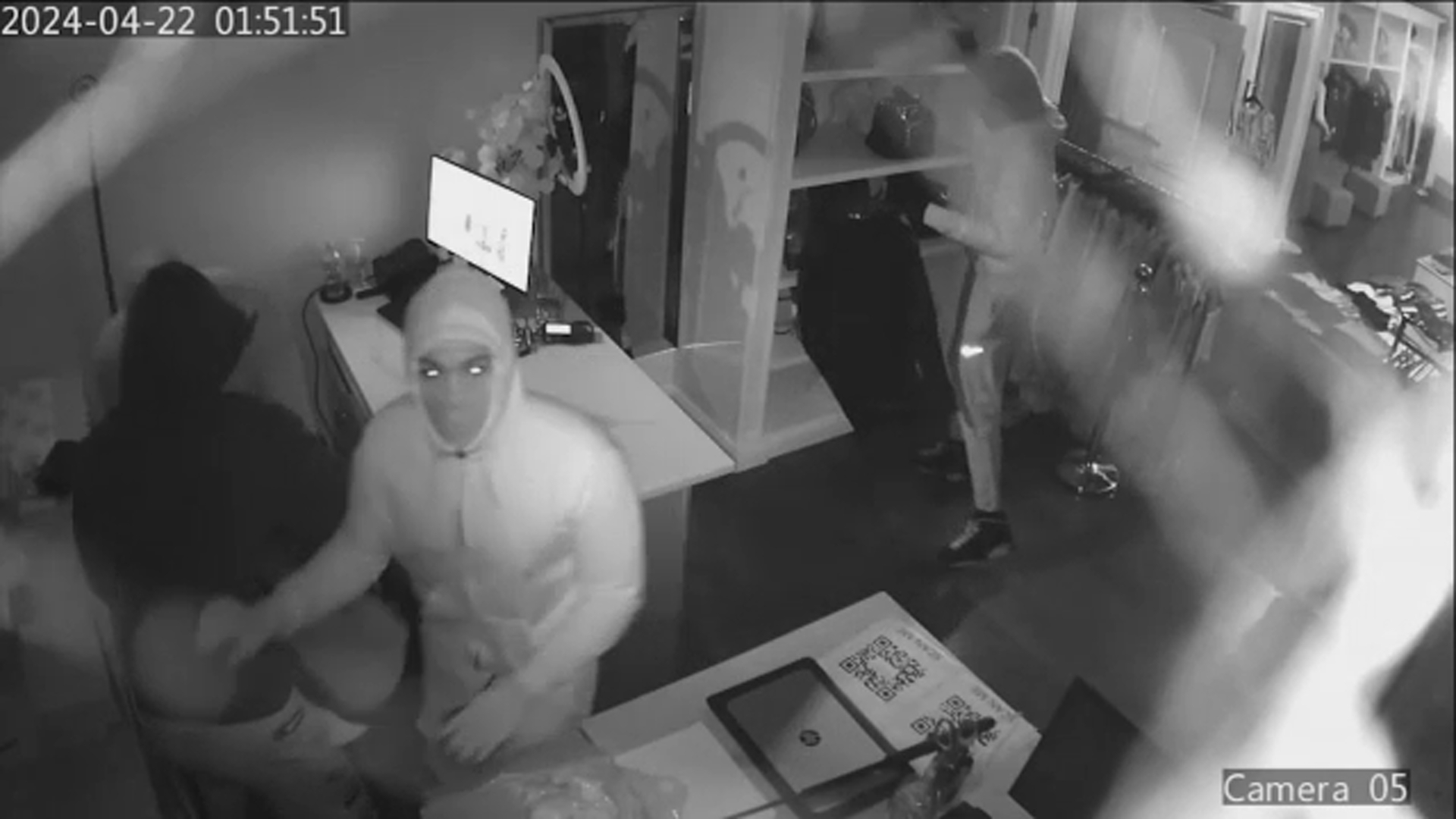 Montclair store robbery: Burglars steal designer handbags from 