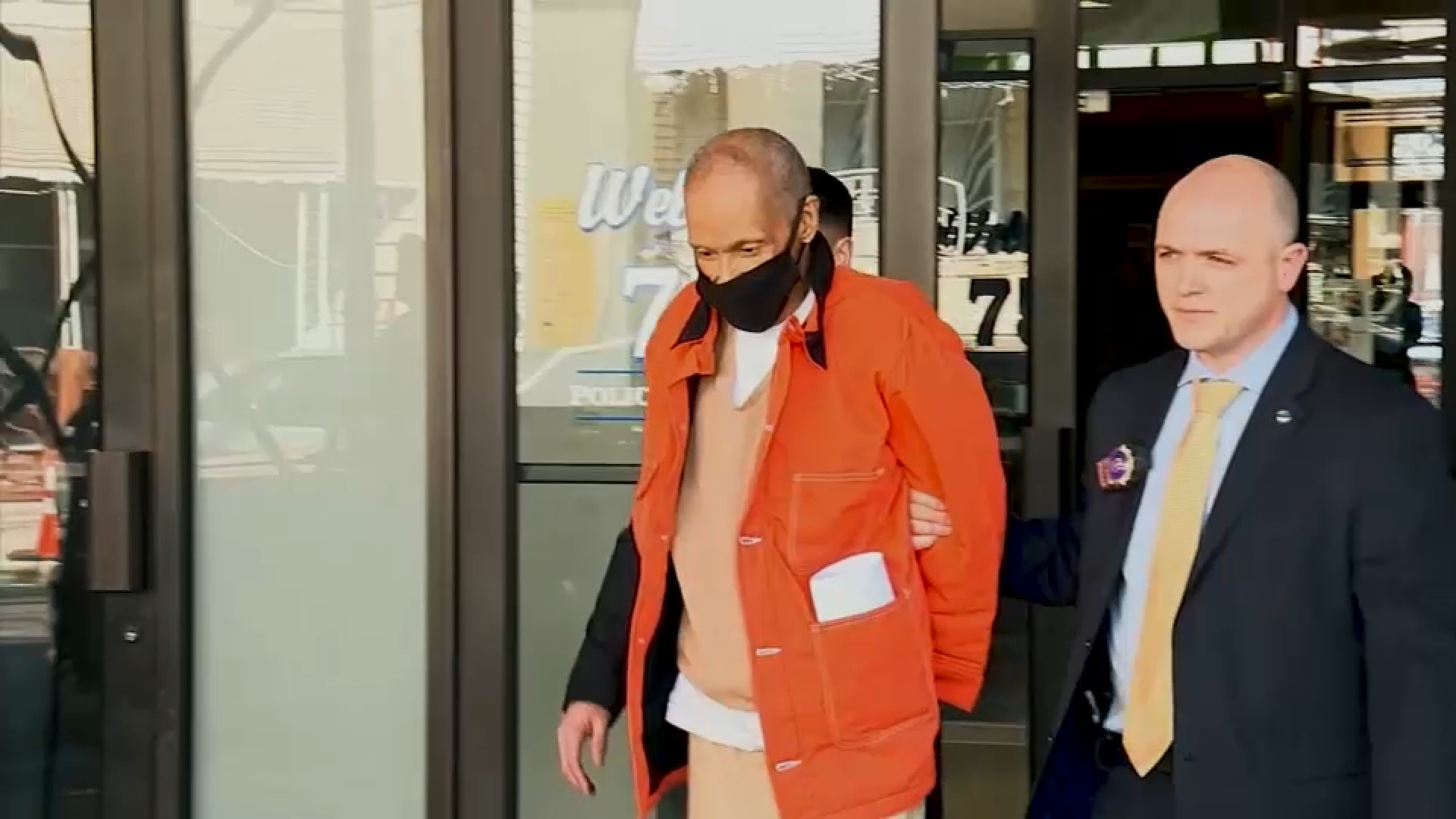 $100,000 REWARD! THE MURDERER リバティベルサルーン Senior serial killer Harvey Marcelin convicted again - ABC7 New York