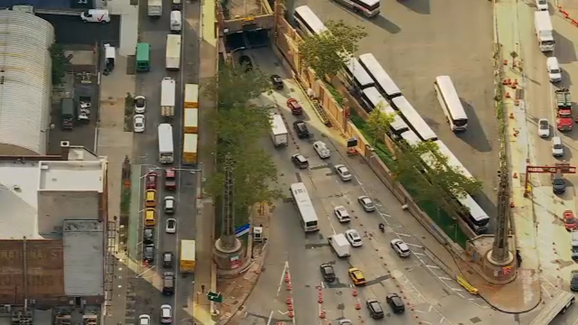 Debris spill causes 90-minute delay at the outbound side of the 