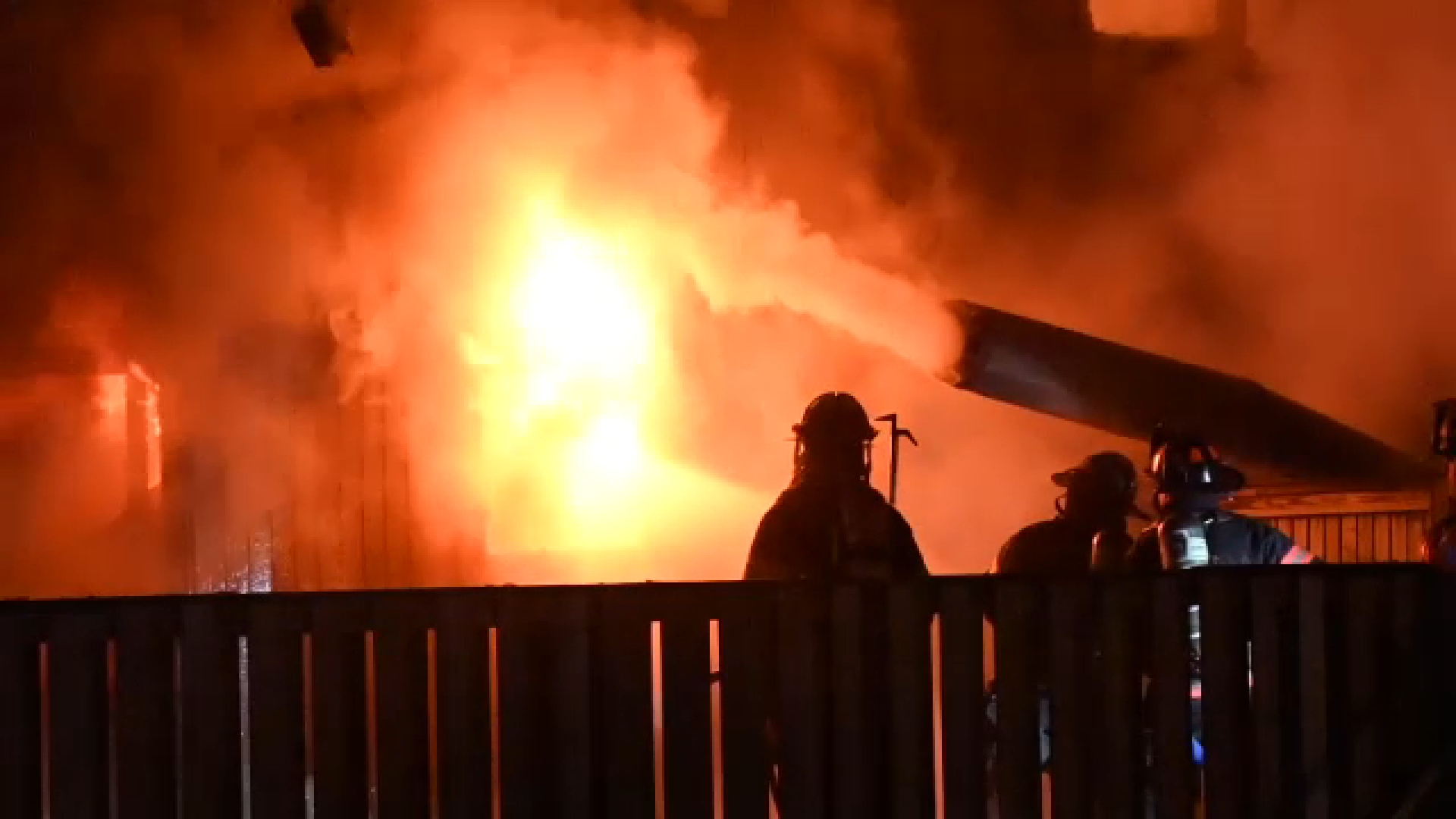 その他 Combined Disasters PSA9 INWO Jericho, NY fire: 3 firefighters injured while battling flames of