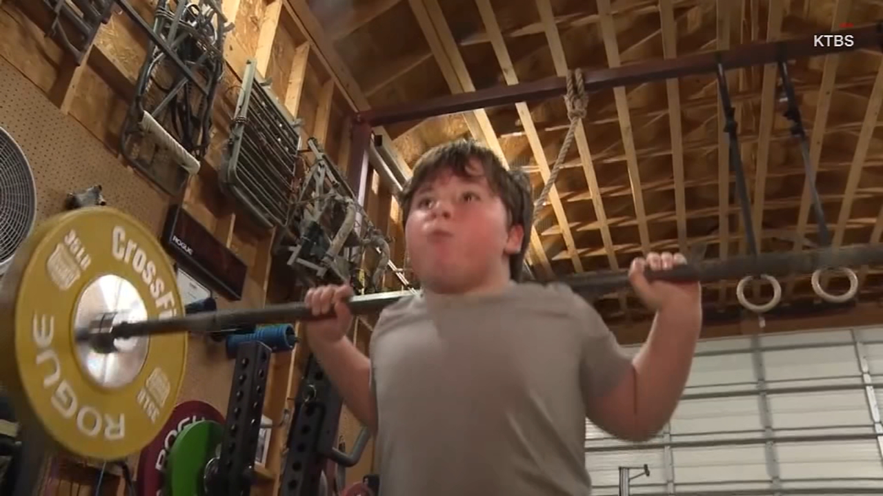 10-Year-Old Tate Fegley Is Already Breaking Powerlifting Records