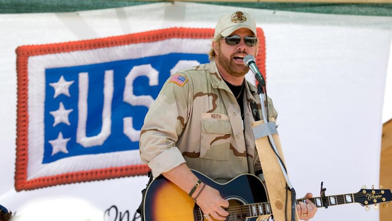Toby Keith | Country artist Toby Keith remembered for his patriotic songs  and support of military - ABC11 Raleigh-Durham